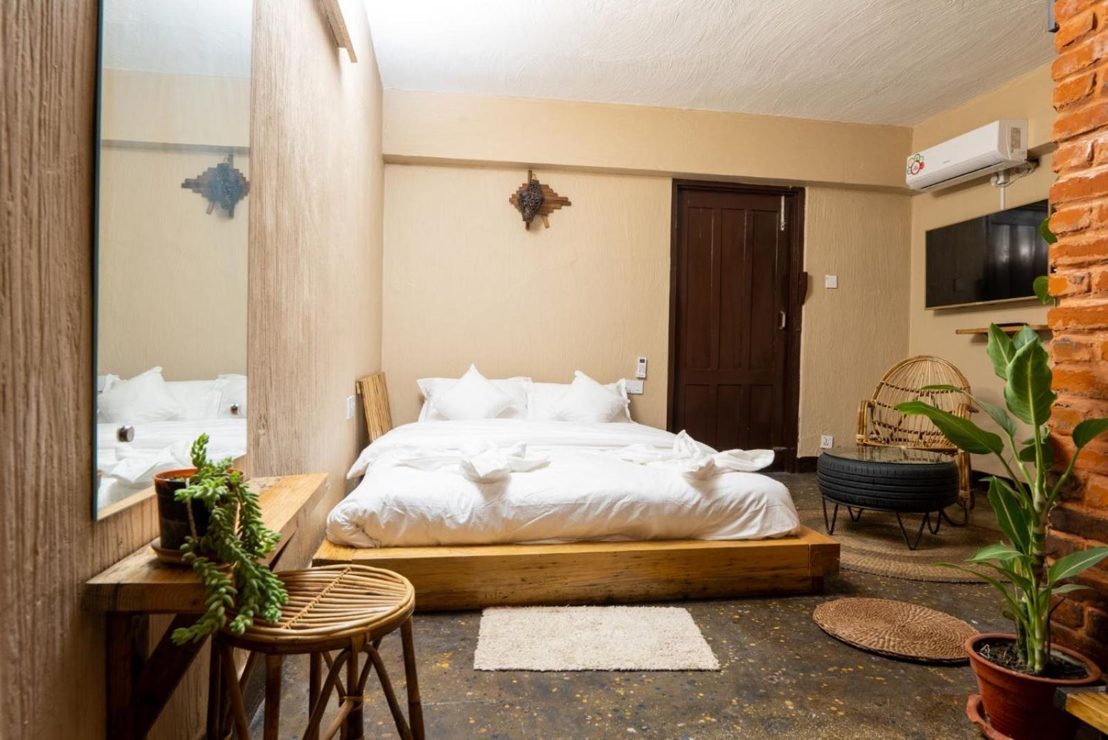 The Weavers Inn Lalitpur Bagian luar foto